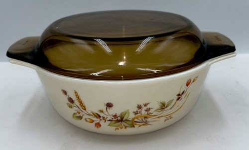 Vintage pyrex 20cm casserole - pyrex,
