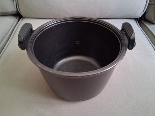 The pampered chef - the, cooker