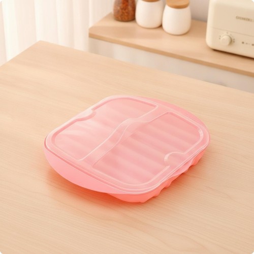 Microwaveable dish with lid