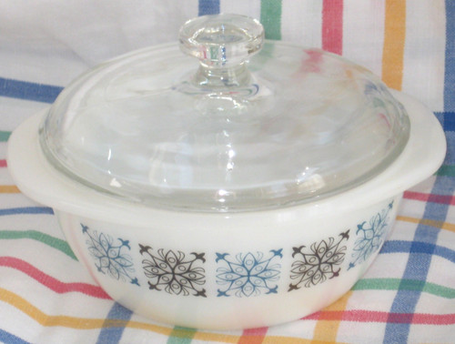 Pyrex mini casserole dish - mini,
