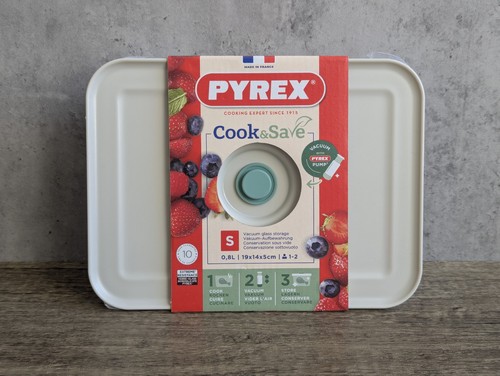 Pyrex cook and - save, vacuum